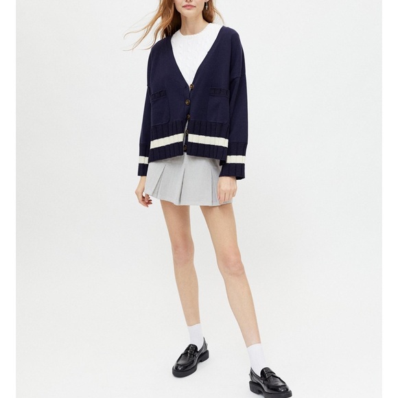 BDG Neutral Colored Skirt - Picture 3 of 8